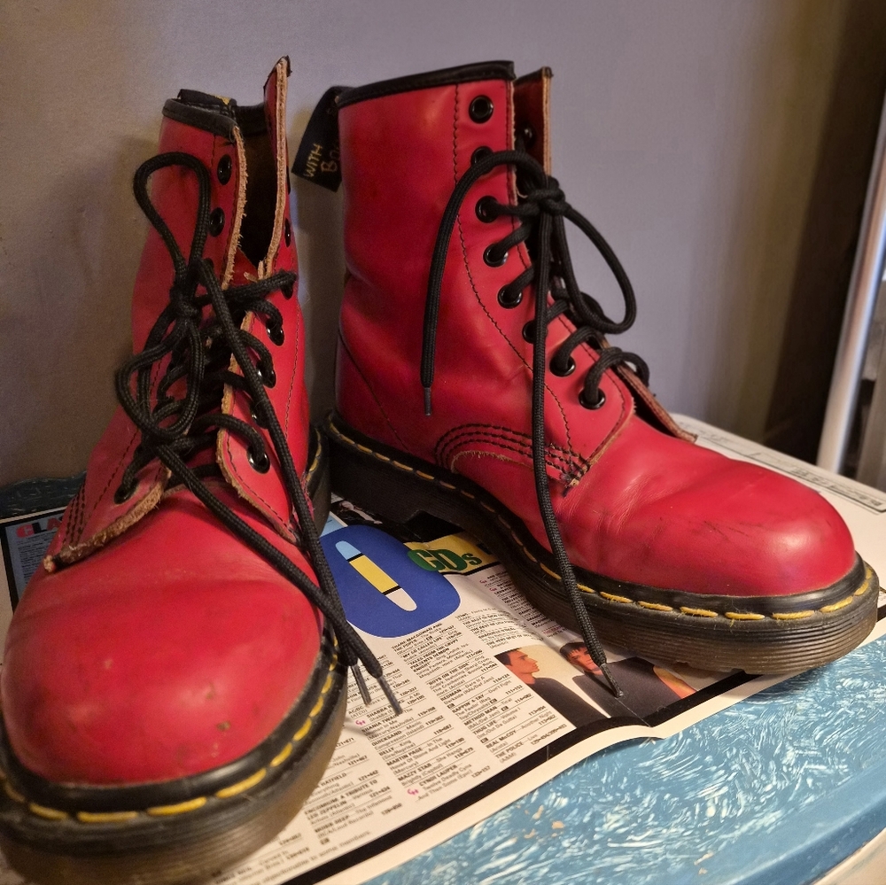 Dr. Martens VINTAGE Made In ENGLAND 1460 Cherry Red Boots Size 9 Womens Unisex